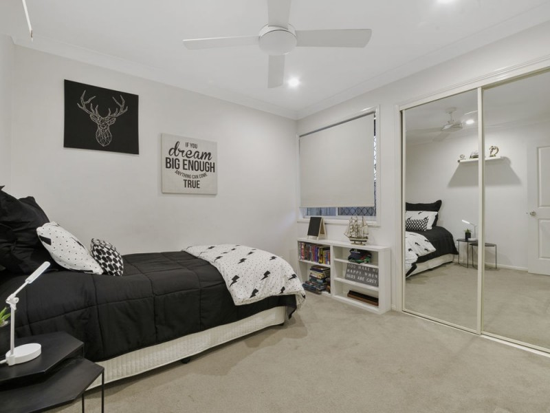 5 Oprah Place, Belmont QLD 4153