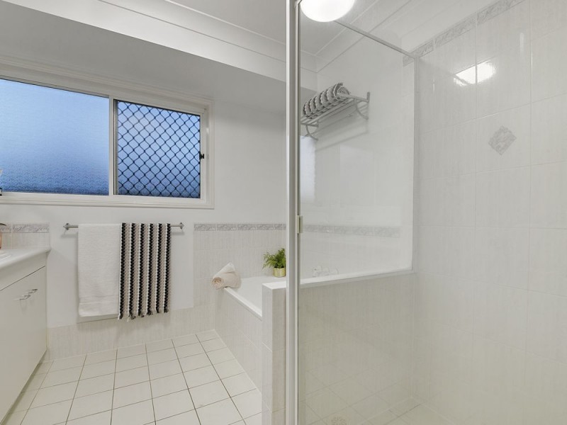 5 Oprah Place, Belmont QLD 4153