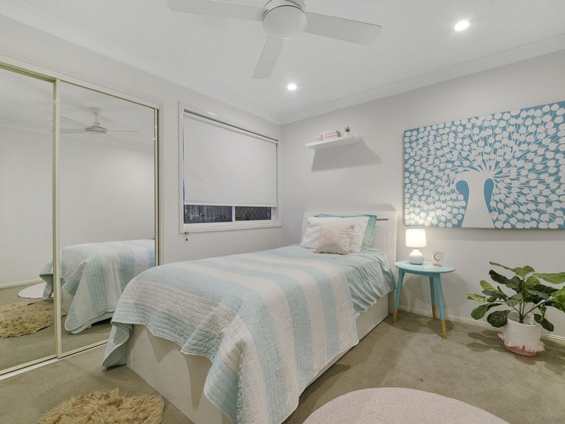 5 Oprah Place, Belmont QLD 4153