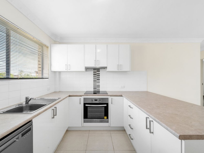 6/24 Raby Road, Coorparoo QLD 4151