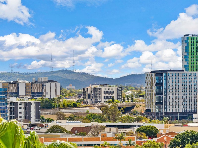 6/24 Raby Road, Coorparoo QLD 4151