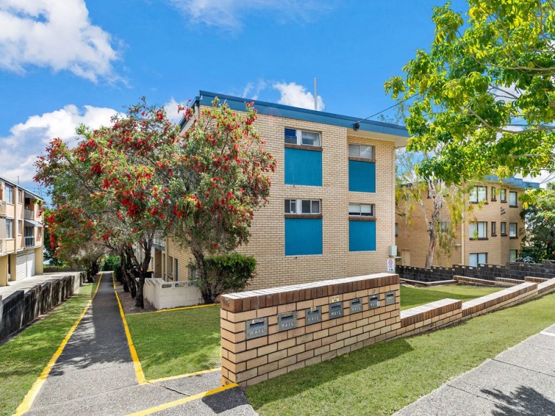 6/24 Raby Road, Coorparoo QLD 4151