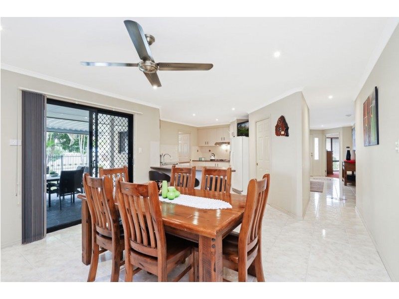 1 Apsley Crescent, Parkinson QLD 4115