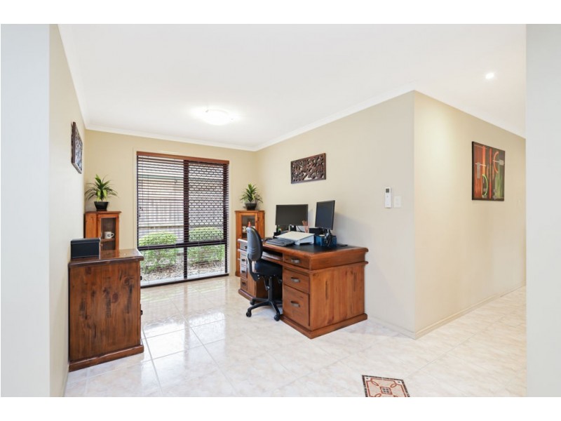 1 Apsley Crescent, Parkinson QLD 4115