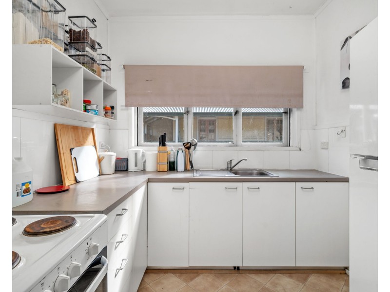 1&2/98 Juliette Street, Greenslopes QLD 4120