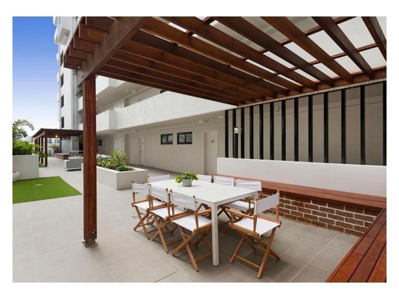 616/45 Wellington Road, East Brisbane QLD 4169