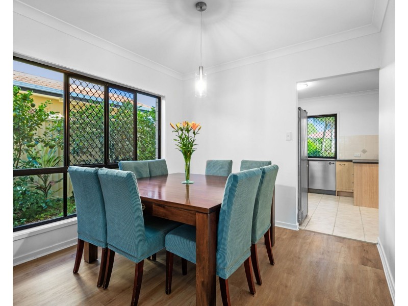 126 Bordeaux Street, Eight Mile Plains QLD 4113