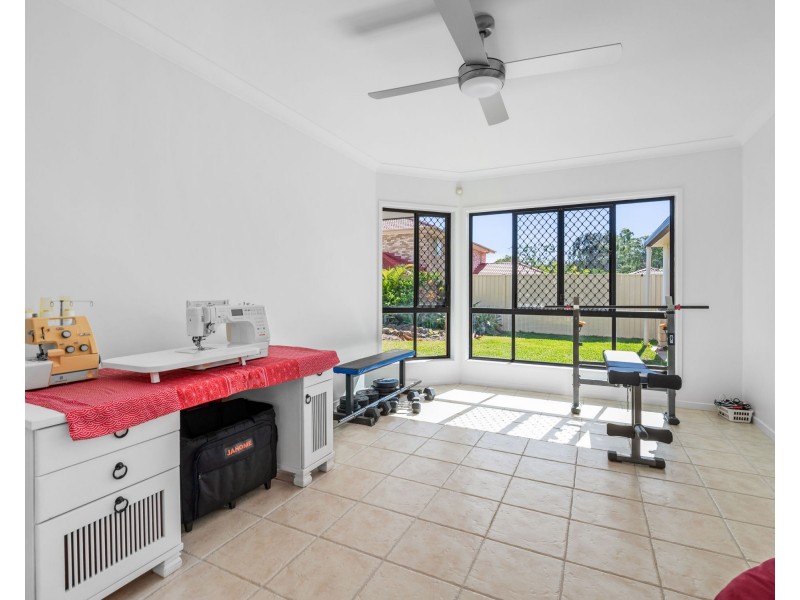 126 Bordeaux Street, Eight Mile Plains QLD 4113