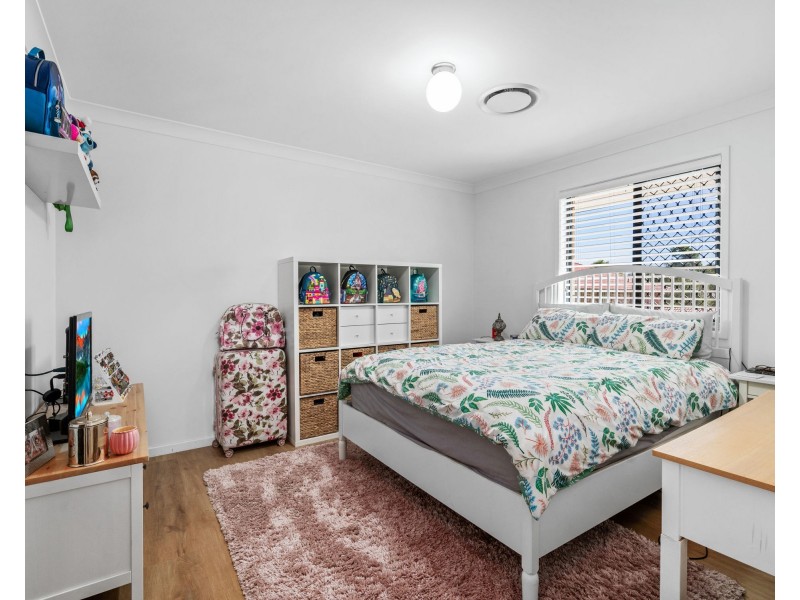 126 Bordeaux Street, Eight Mile Plains QLD 4113