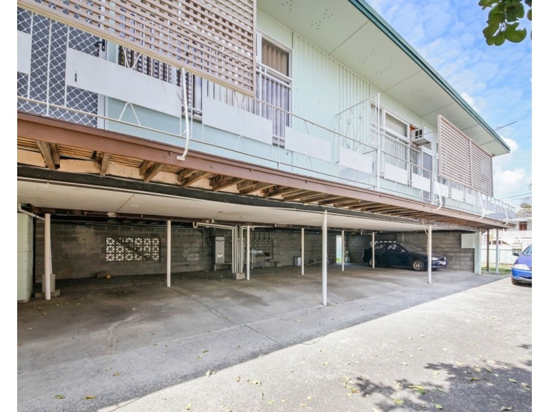 8 47 Deshon Street, Woolloongabba QLD 4102