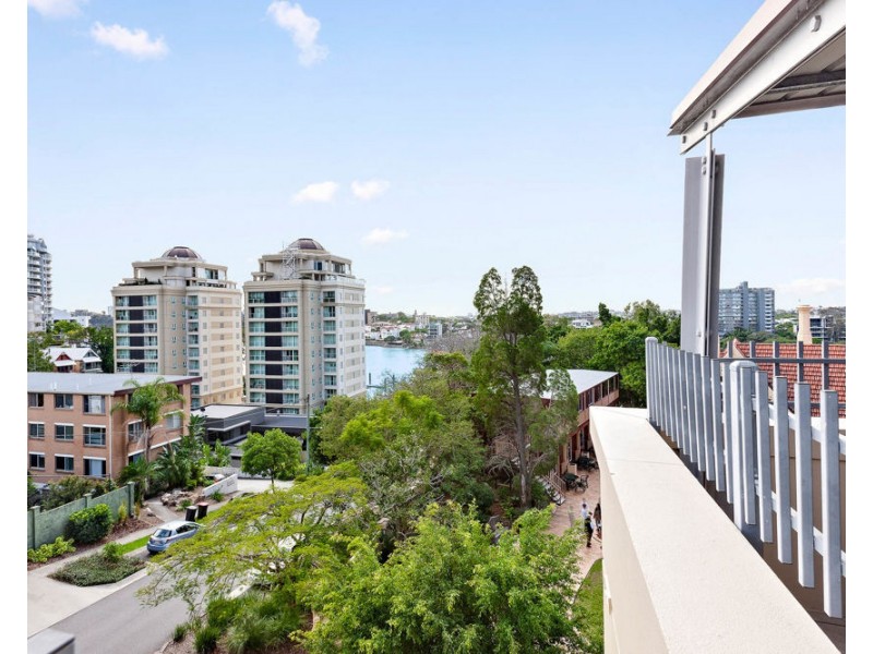 611/188 Shafston Avenue, Kangaroo Point QLD 4169