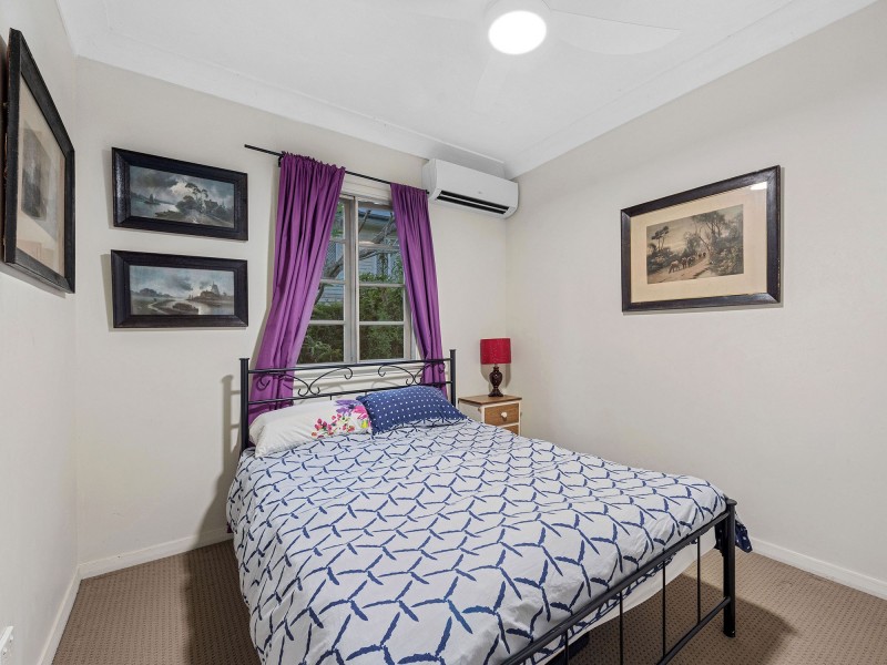 1169 Cavendish Road, Mount Gravatt East QLD 4122