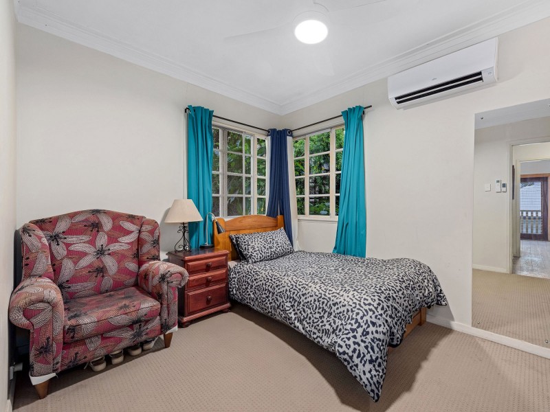 1169 Cavendish Road, Mount Gravatt East QLD 4122