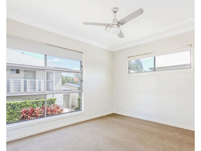 1/200 Meadowlands Rd, Carina QLD 4152