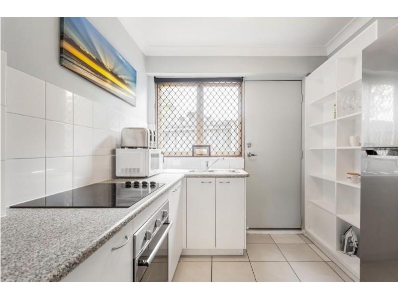 25 Thornton Street, Surfers Paradise QLD 4217