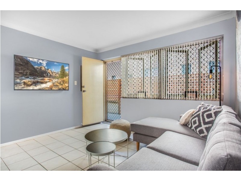 25 Thornton Street, Surfers Paradise QLD 4217