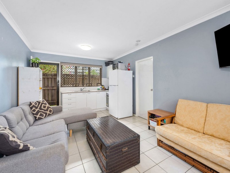 25 Thornton Street, Surfers Paradise QLD 4217