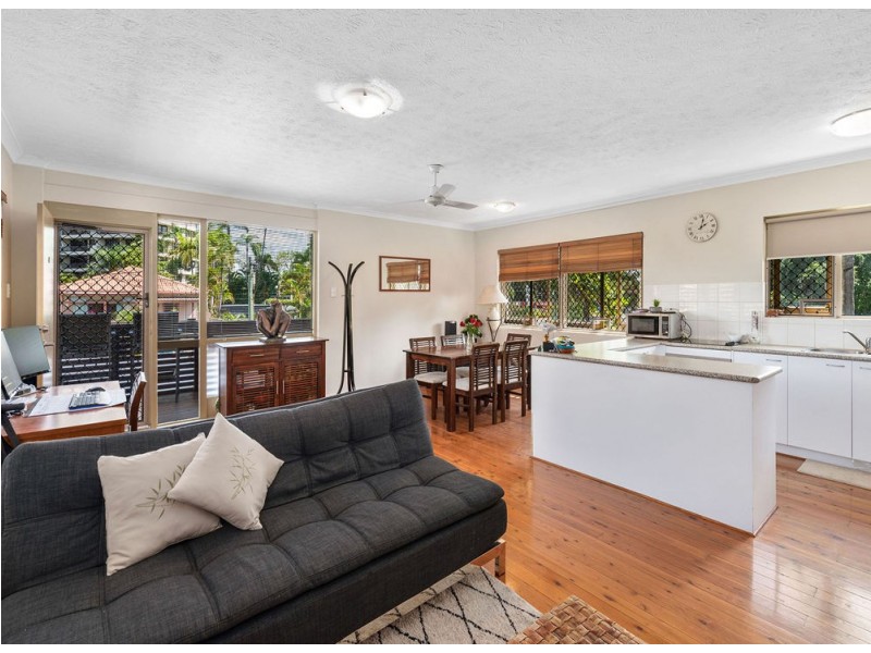 25 Thornton Street, Surfers Paradise QLD 4217