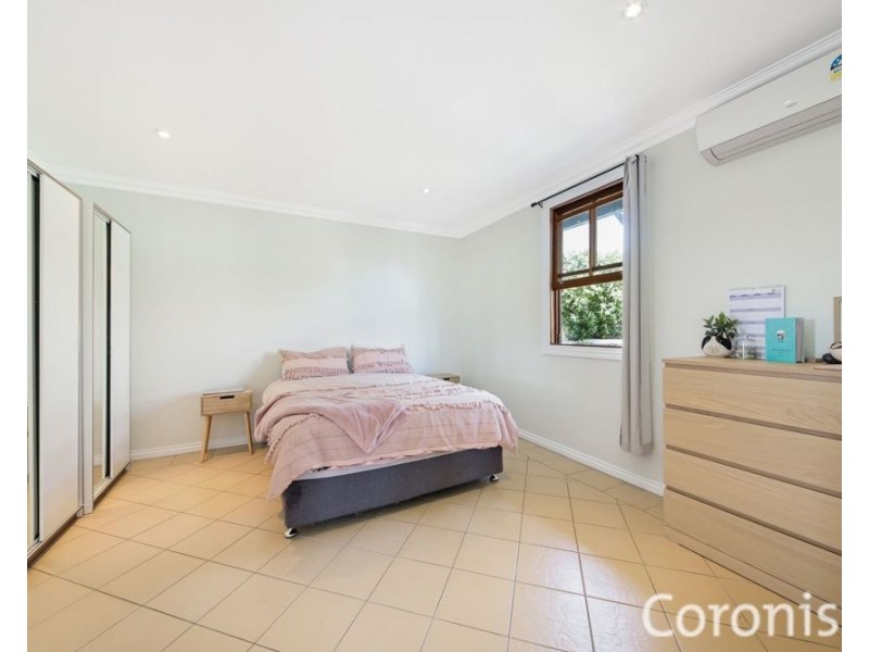 60 Delsie Street, Cannon Hill QLD 4170