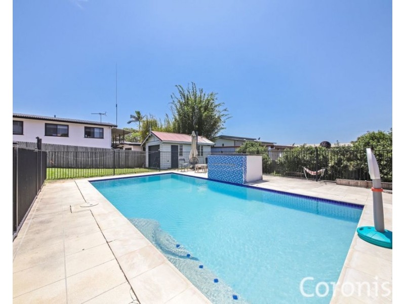 60 Delsie Street, Cannon Hill QLD 4170