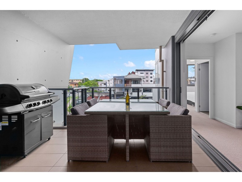 10303/300 Old Cleveland Road, Coorparoo QLD 4151