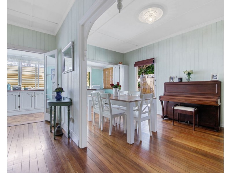 319 Stanley Road, Carina QLD 4152