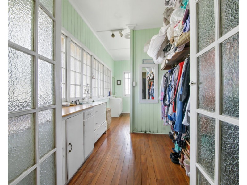 319 Stanley Road, Carina QLD 4152