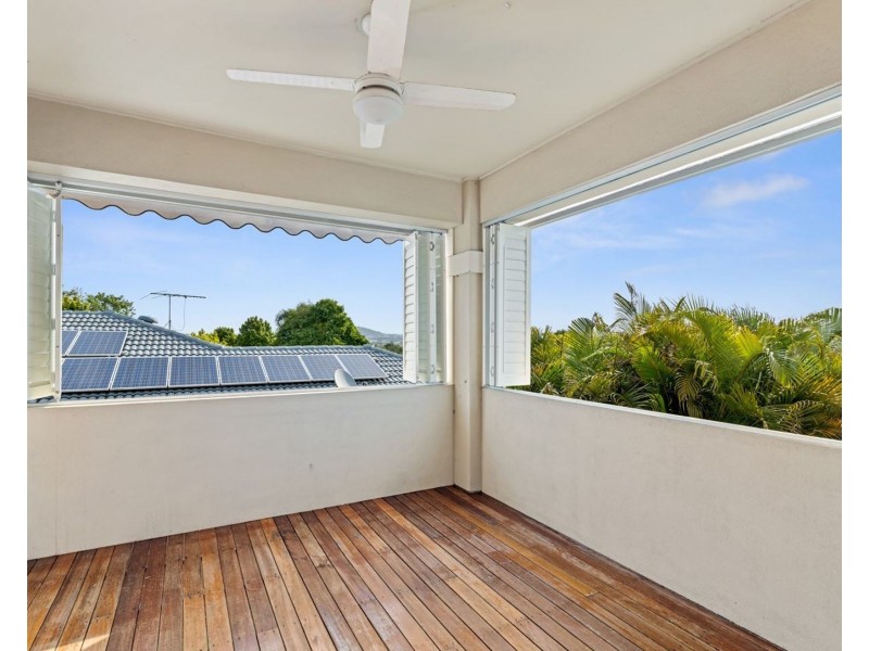 5 Crown Place, Carindale QLD 4152