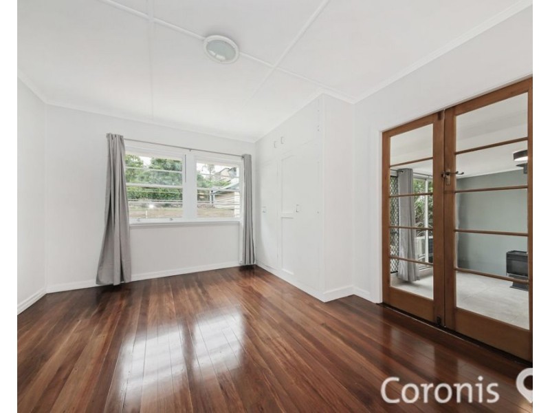 37 East Street, Camp Hill QLD 4152