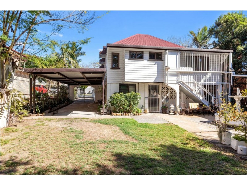 70 Earl Street, Greenslopes QLD 4120