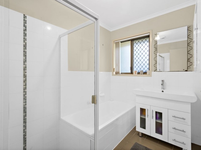 110 Jones Road, Carina Heights QLD 4152