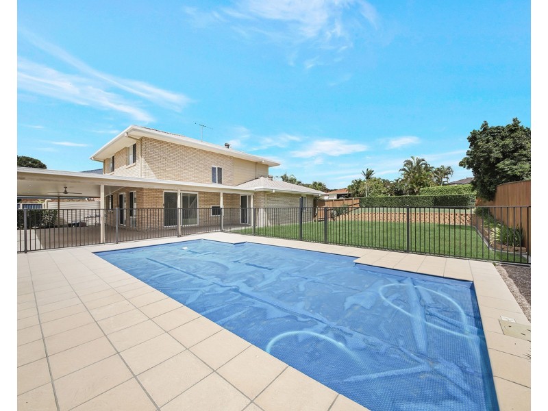 63 Kirra Place, Carindale QLD 4152
