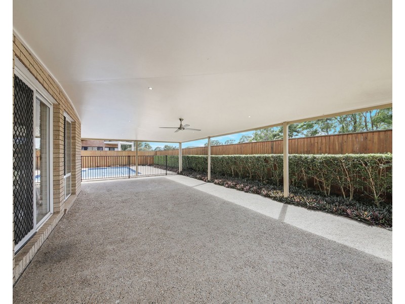 63 Kirra Place, Carindale QLD 4152