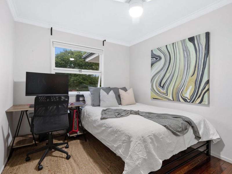 74 Amega Street, Mount Gravatt East QLD 4122