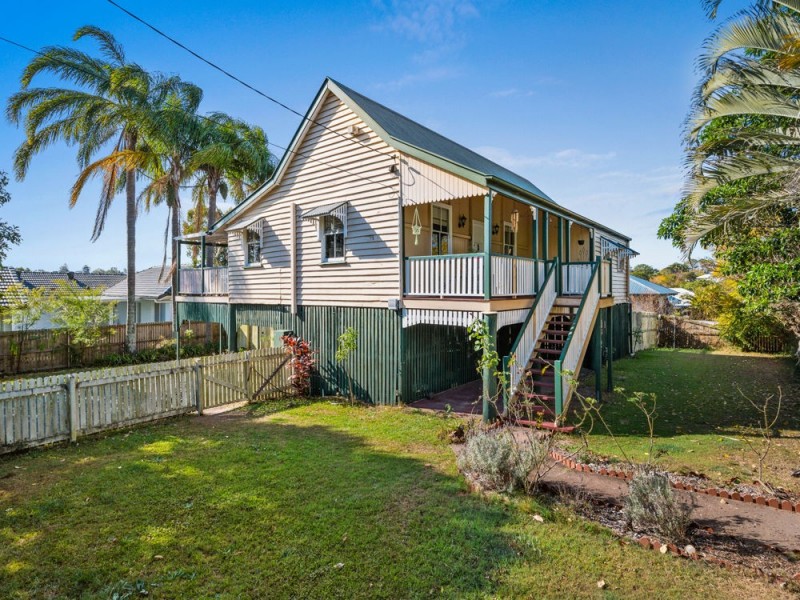 148 Oates Avenue, Holland Park QLD 4121