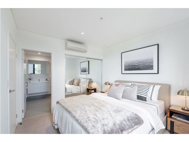 10212/320 MacArthur Ave, Hamilton QLD 4007