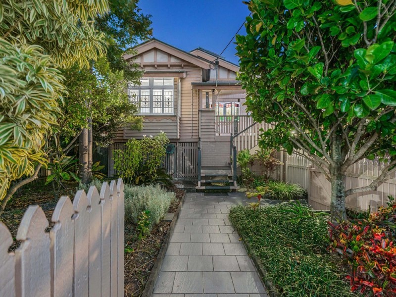 31 Shakespeare Street, Coorparoo QLD 4151