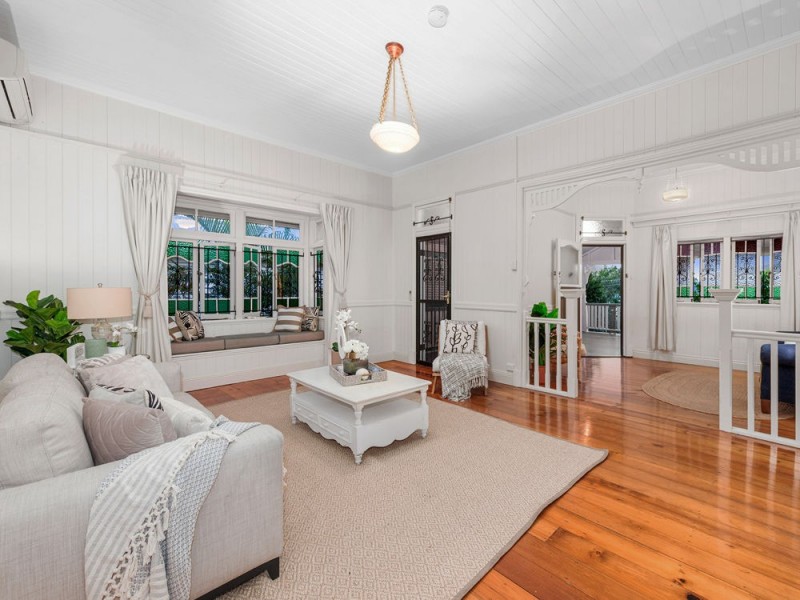 31 Shakespeare Street, Coorparoo QLD 4151