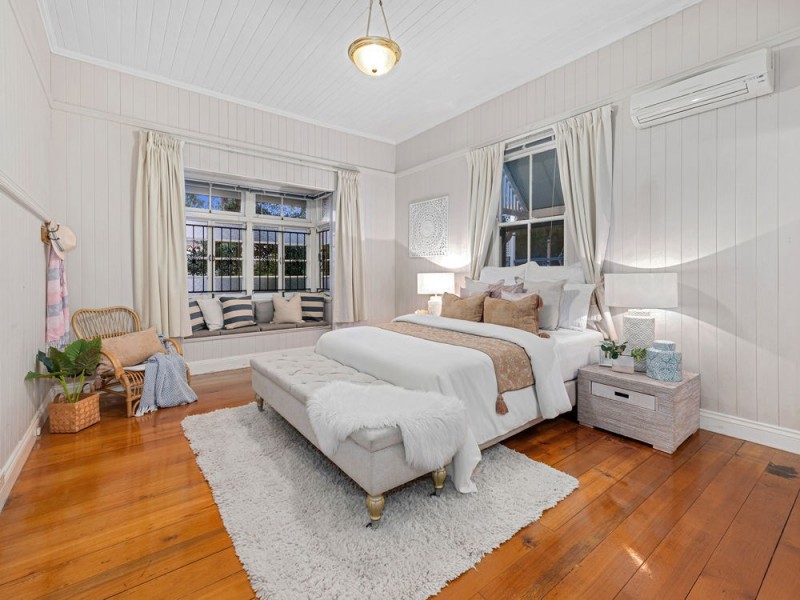 31 Shakespeare Street, Coorparoo QLD 4151