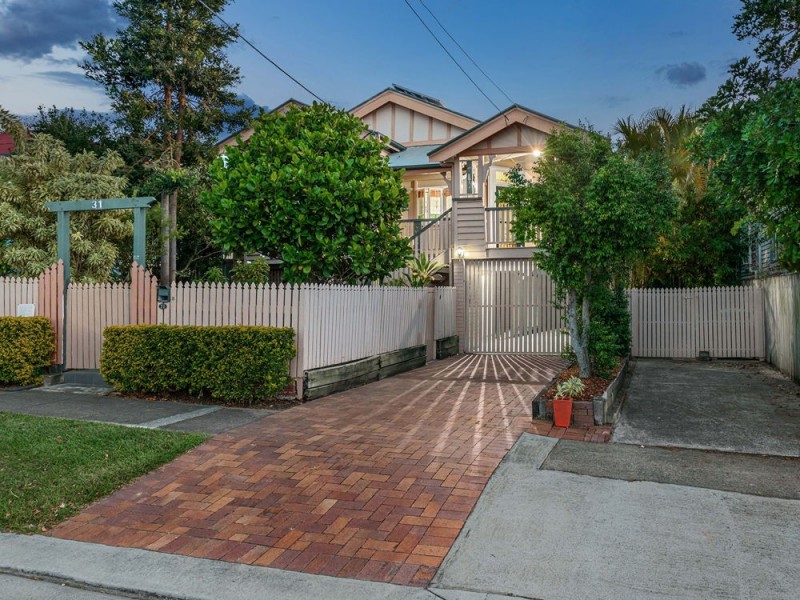 31 Shakespeare Street, Coorparoo QLD 4151