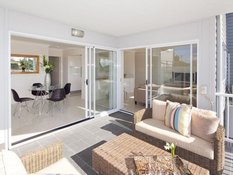 3/12 Lake Street, Yeronga QLD 4104