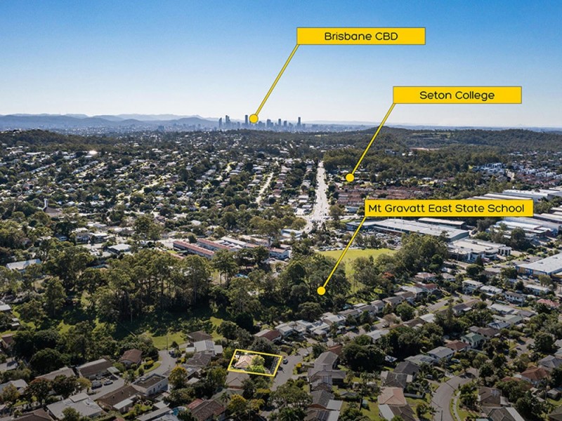 32 Pareena Crescent, Mansfield QLD 4122