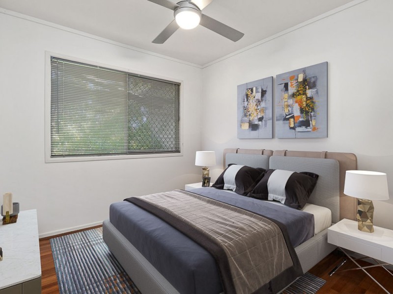 32 Pareena Crescent, Mansfield QLD 4122