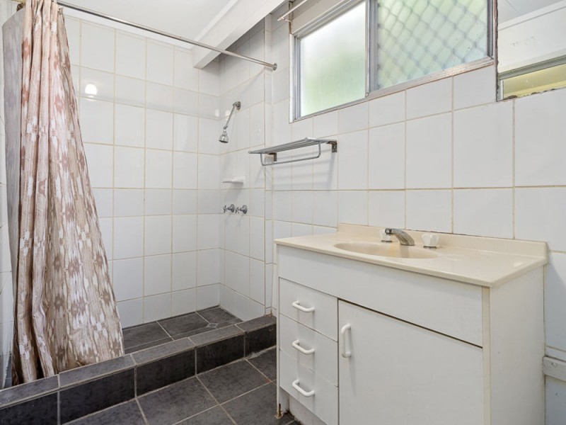 32 Pareena Crescent, Mansfield QLD 4122