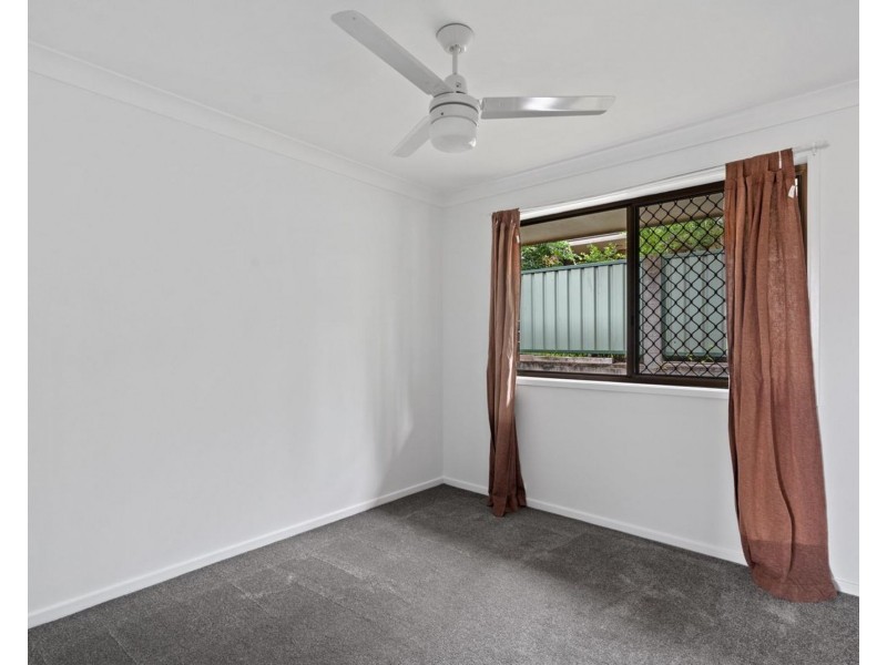 4 Carbora Street, Mansfield QLD 4122