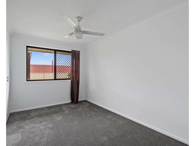 4 Carbora Street, Mansfield QLD 4122