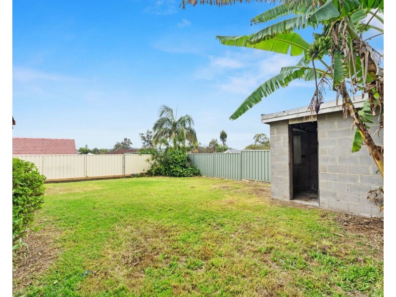 4 Carbora Street, Mansfield QLD 4122