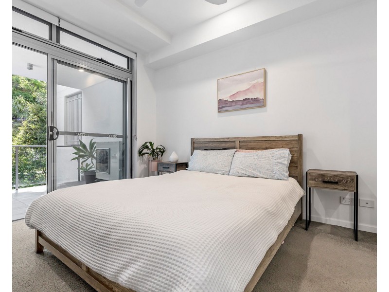 204/24 Ernest Street, Morningside QLD 4170