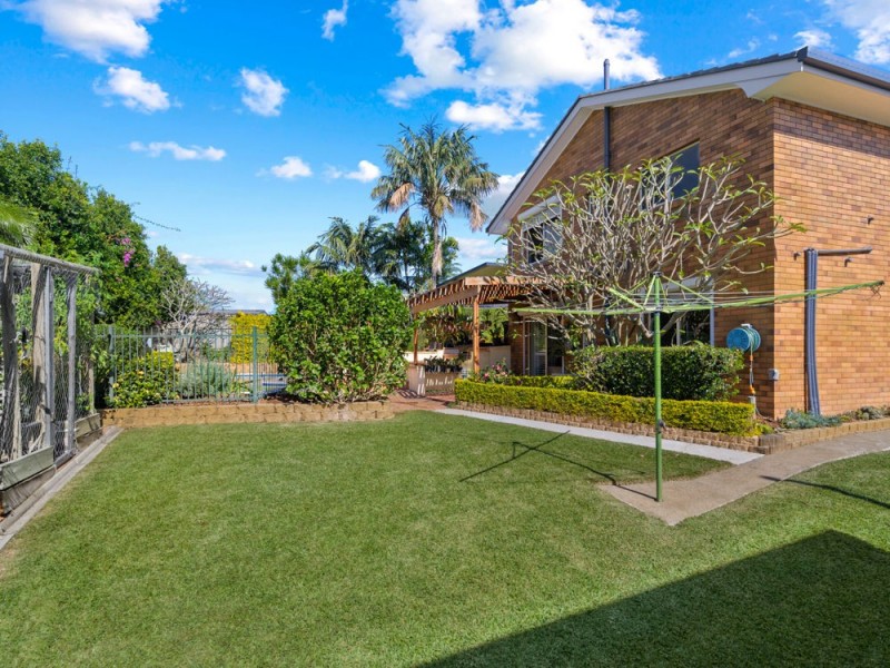 22 Banwell Crescent, Carindale QLD 4152