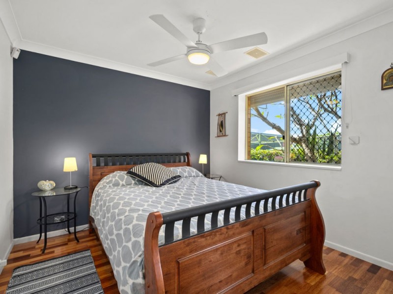 22 Banwell Crescent, Carindale QLD 4152